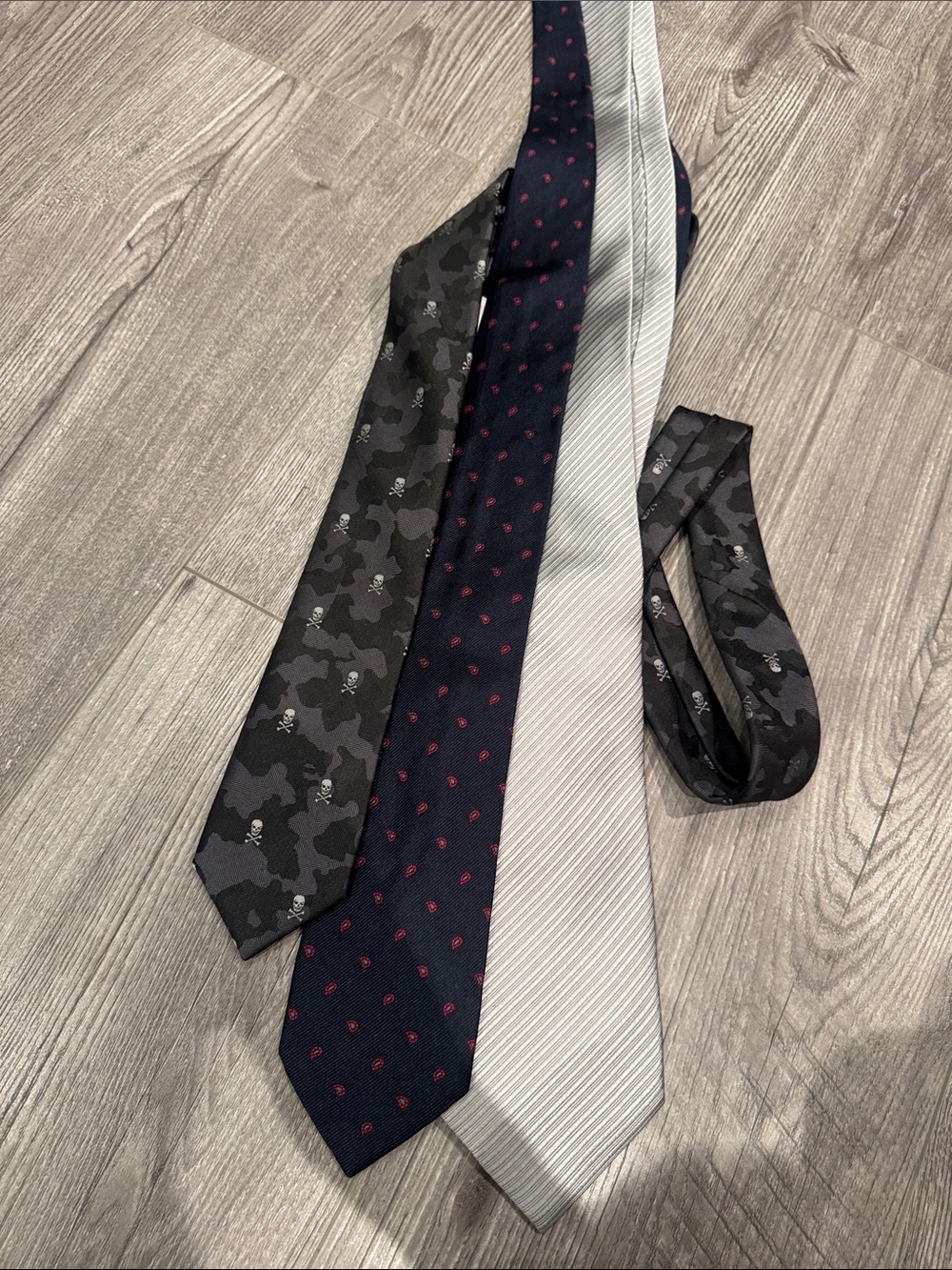 GIORGIO ARMANI TIE + 2 freebies